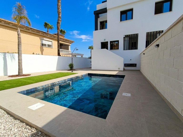 Town House for Sale in Benferri, Alicante 5