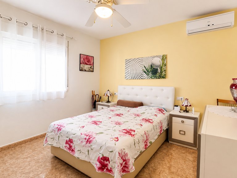Villa for Sale in Macisvenda, Murcia 41