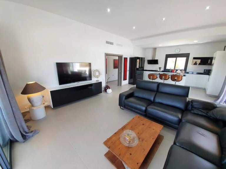 Villa for Sale in Pinoso, Alicante 15