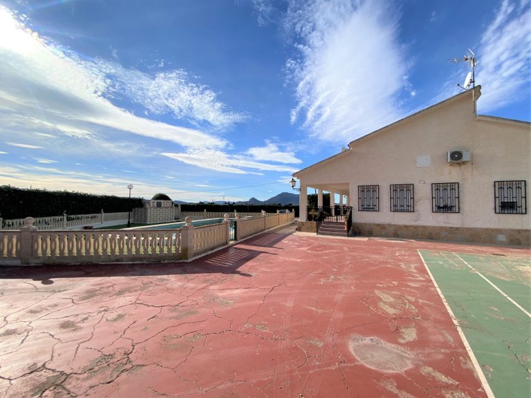 Country House for Sale in Sax, Alicante 8