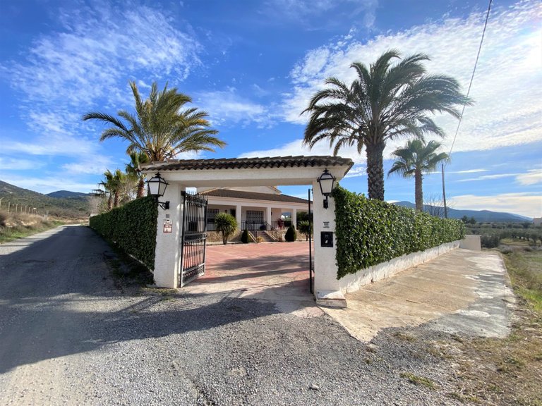 Country House for Sale in Sax, Alicante 4