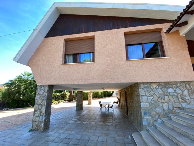 Villa for Sale in Petrer, Alicante 27