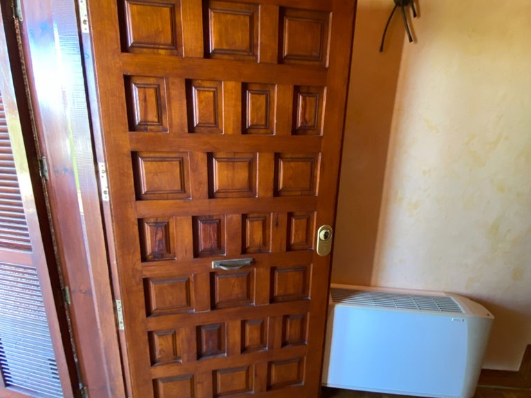Villa for Sale in Petrer, Alicante 36