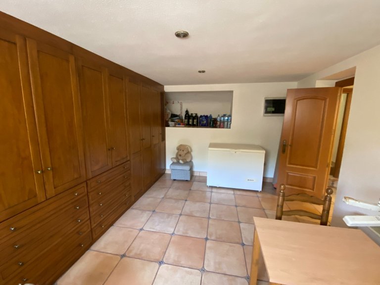 Villa for Sale in Petrer, Alicante 49