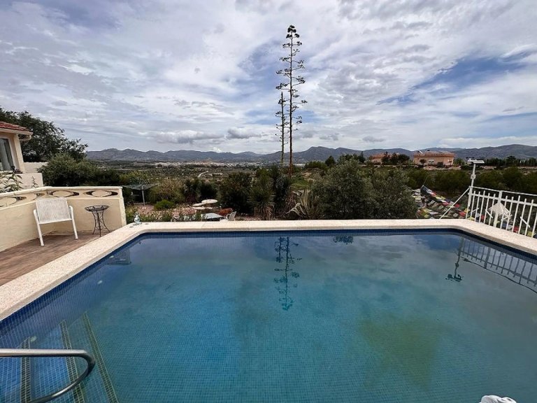 Villa for Sale in Sax, Alicante 2
