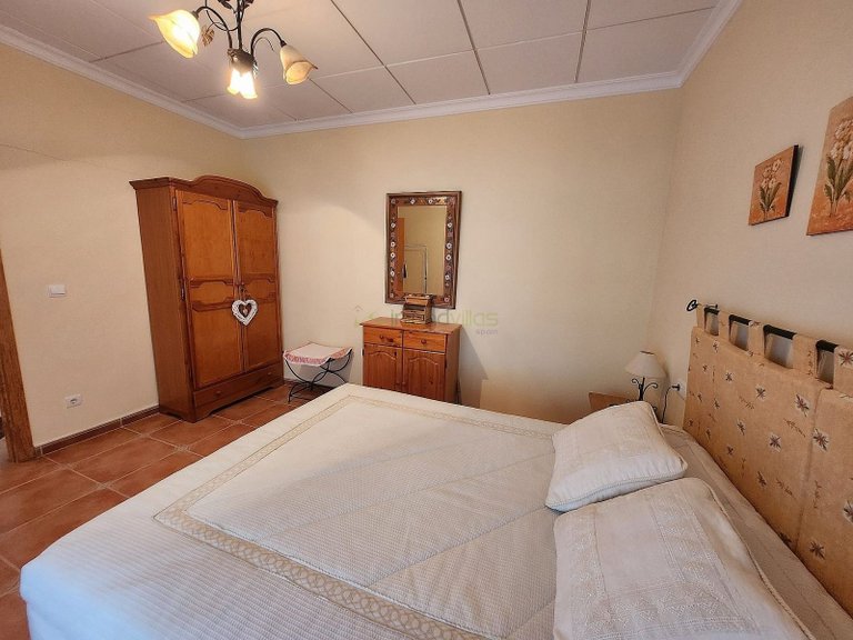 Villa for Sale in Villena, Alicante 9