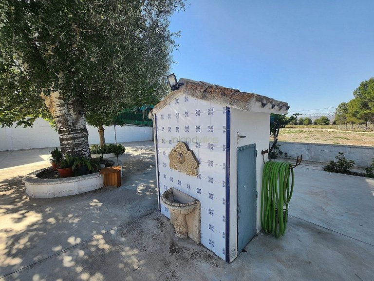 Villa for Sale in Villena, Alicante 8
