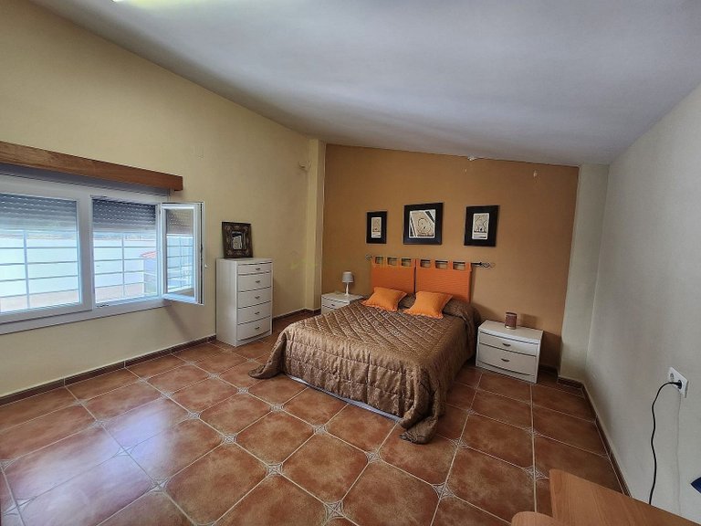Villa for Sale in Villena, Alicante 40
