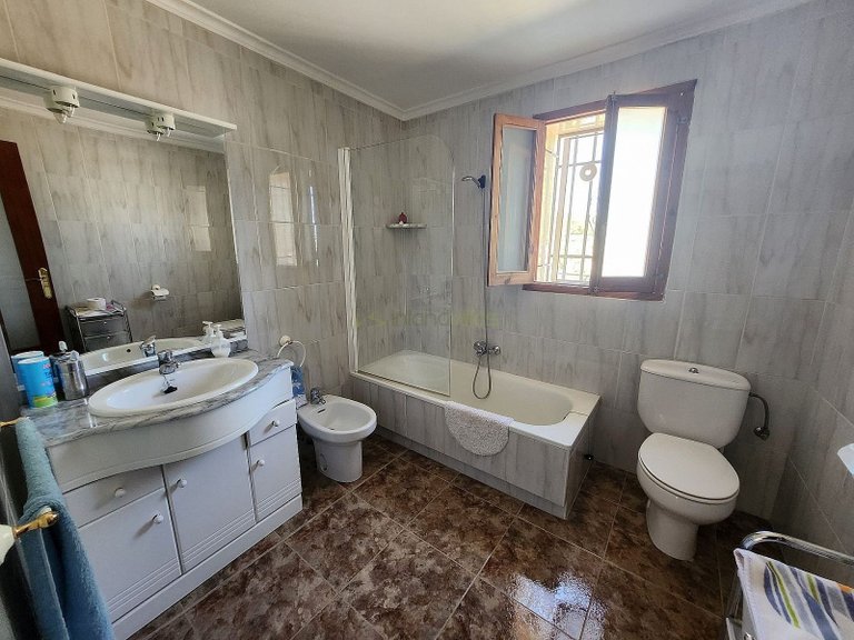 Villa for Sale in Villena, Alicante 36