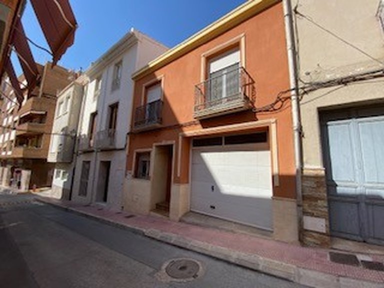 Town House for Sale in Sax, Alicante 1
