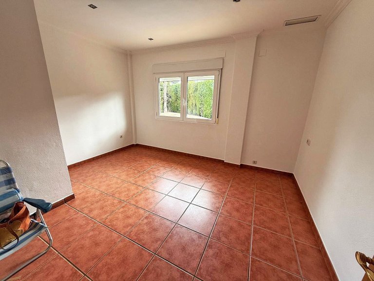 Villa for Sale in Elda, Alicante 7