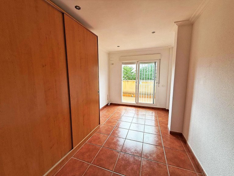 Villa for Sale in Elda, Alicante 11