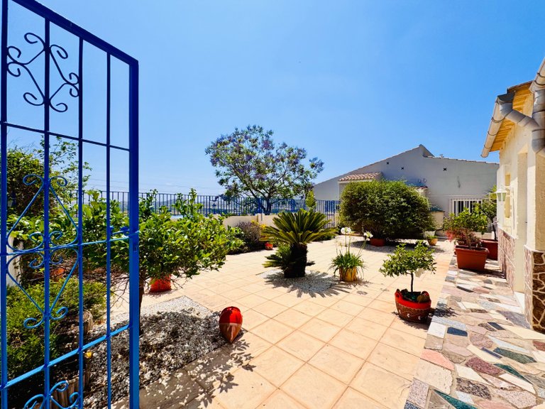 Villa for Sale in Aspe, Alicante 31