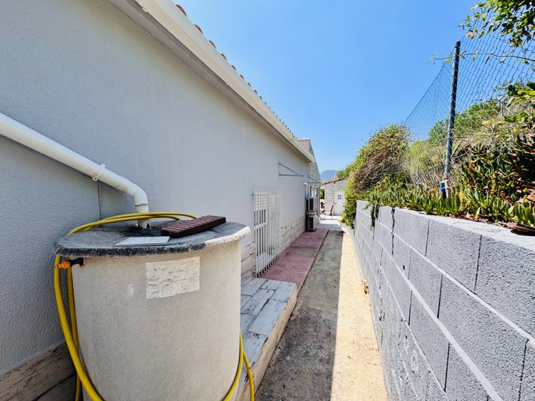 Villa for Sale in Aspe, Alicante 32