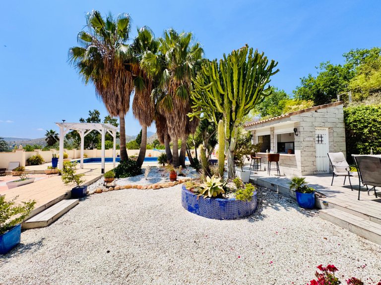 Villa for Sale in Aspe, Alicante 39