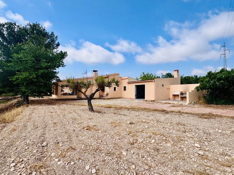 Villa for Sale in Monóvar, Alicante 6