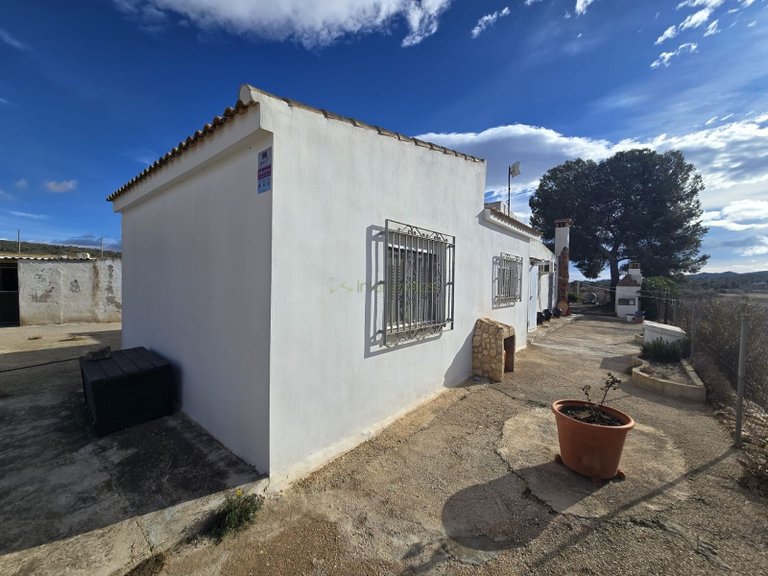 Country House for Sale in Monóvar, Alicante 9