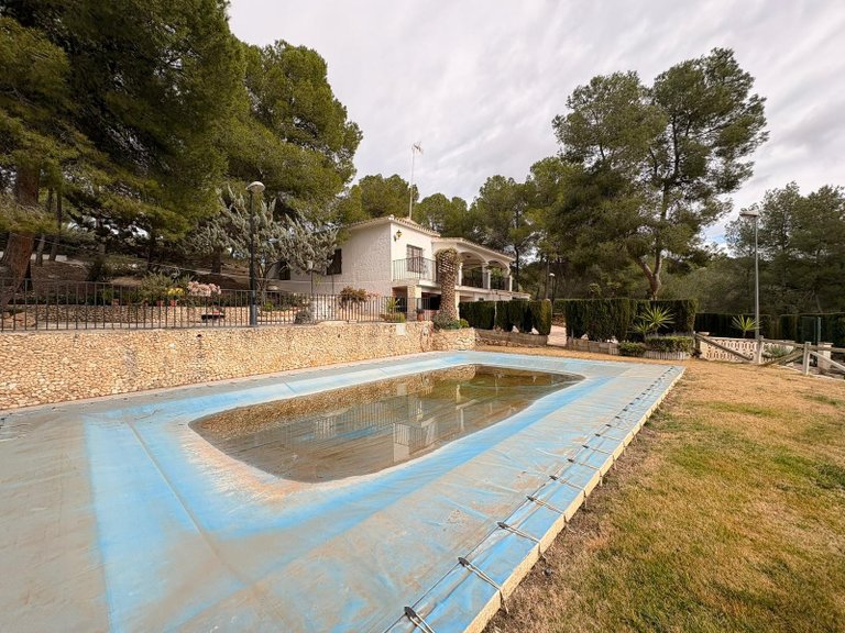 Villa for Sale in Sax, Alicante 31