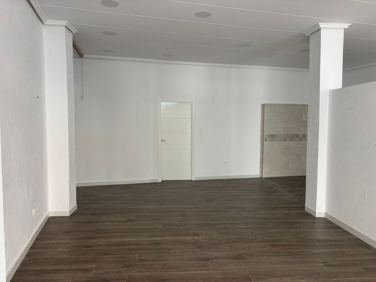 Commercial for Rent in Sax, Alicante 2