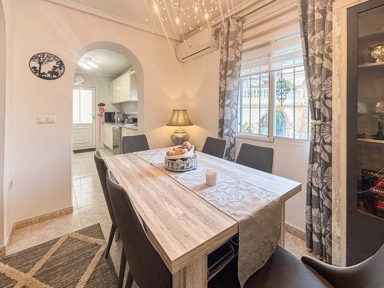 Villa for Sale in Monforte Del Cid, Alicante 5