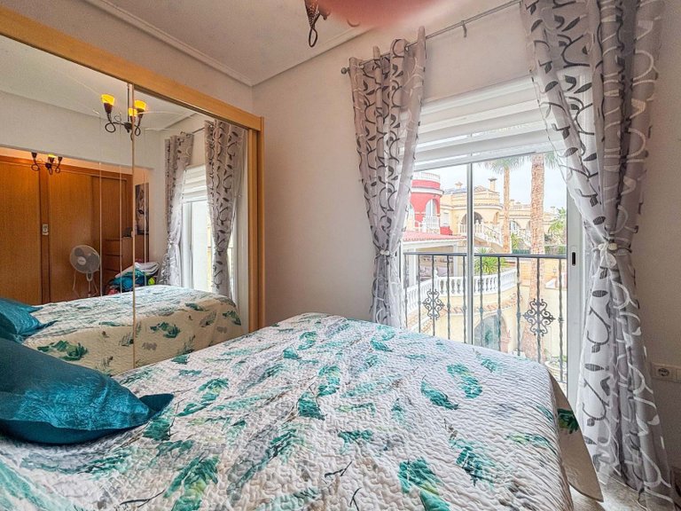 Villa for Sale in Monforte Del Cid, Alicante 29