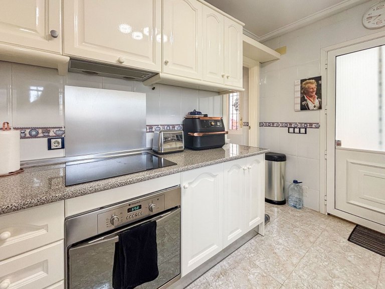 Villa for Sale in Monforte Del Cid, Alicante 8