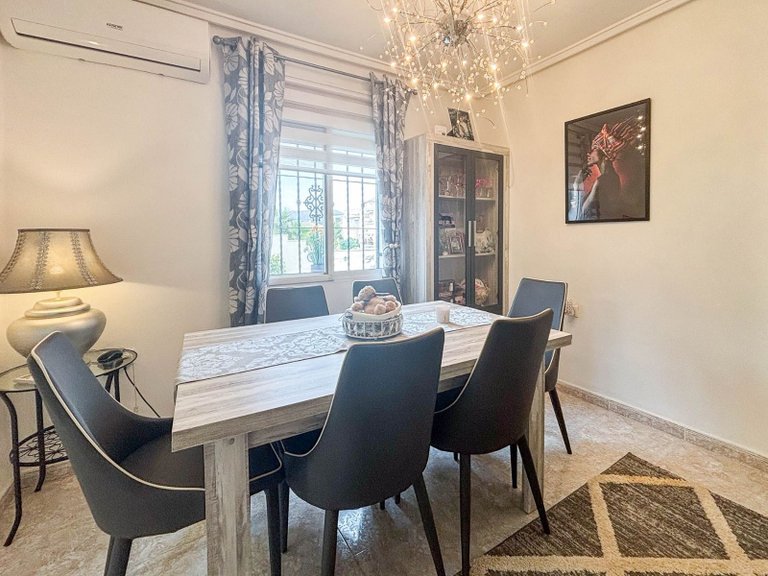 Villa for Sale in Monforte Del Cid, Alicante 4