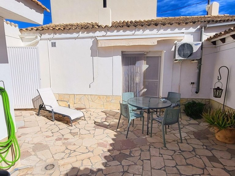 Villa for Sale in La Romana, Alicante 17