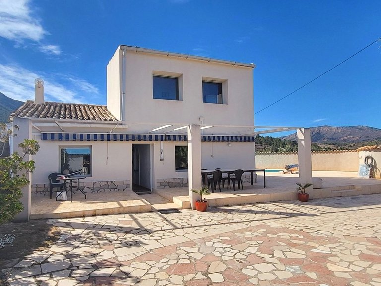 Villa for Sale in La Romana, Alicante 47