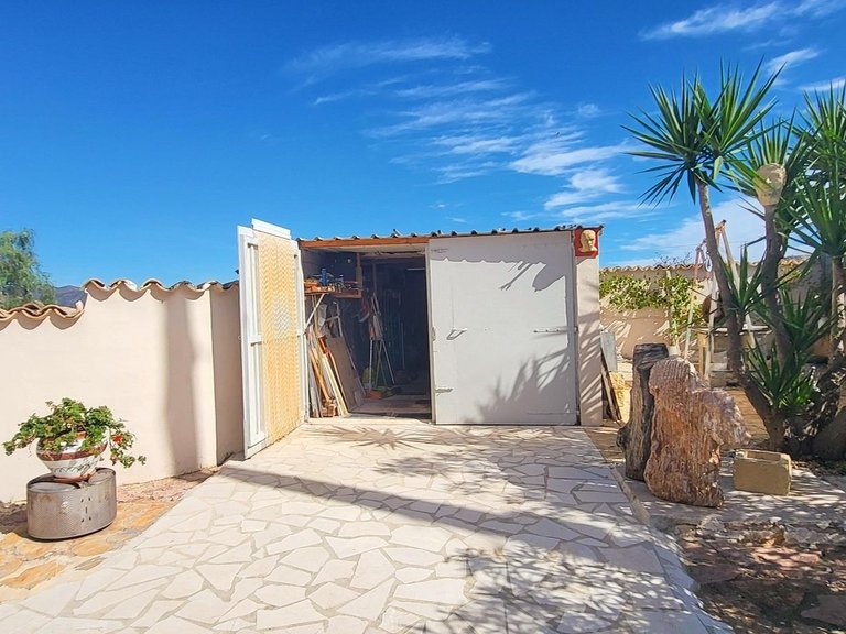 Villa for Sale in La Romana, Alicante 37