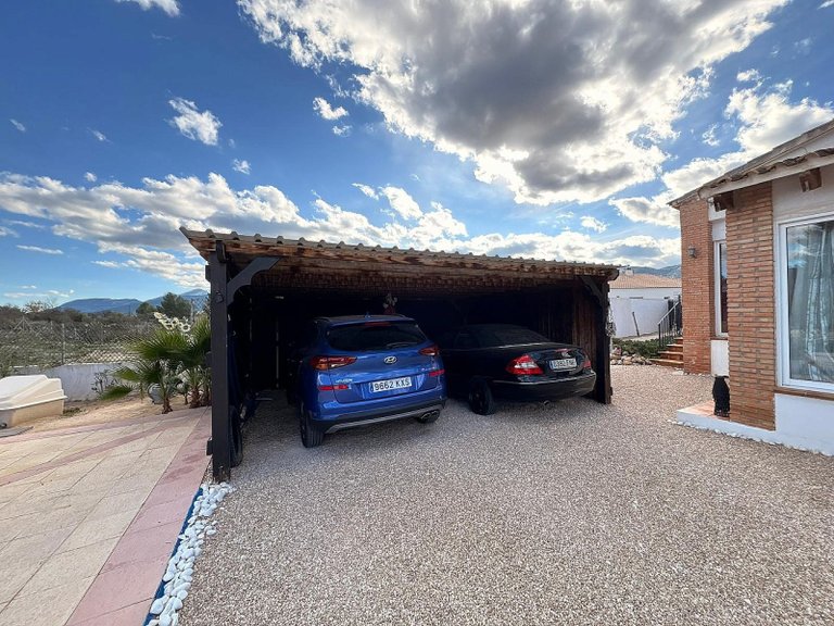 Villa for Sale in Castalla, Alicante 25