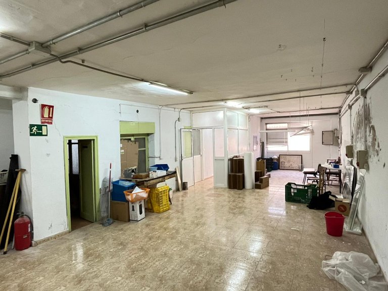Commercial for Sale in Sax, Alicante 28