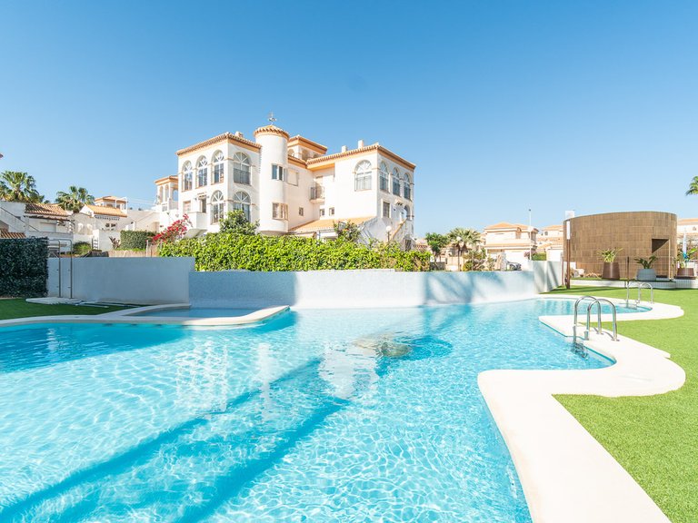 Apartment for Sale in Playa Flamenca, Alicante 3