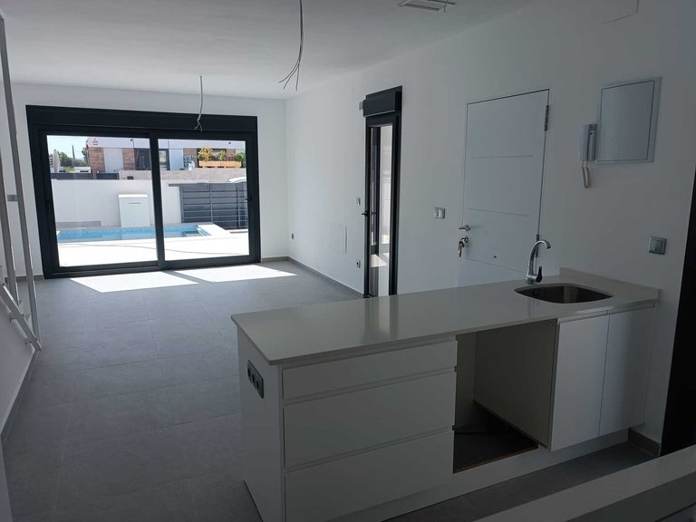 Villa for Sale in Daya Nueva, Alicante 5