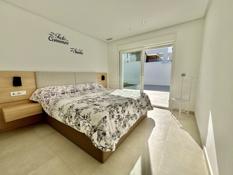 Villa for Sale in Benijófar, Alicante 2