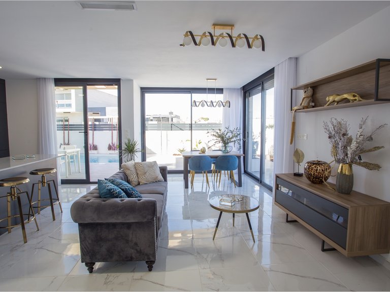 Villa for Sale in Los Montesinos, Alicante 1
