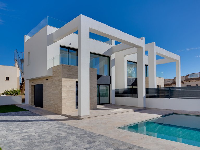 Villa for Sale in Torrevieja, Alicante 4