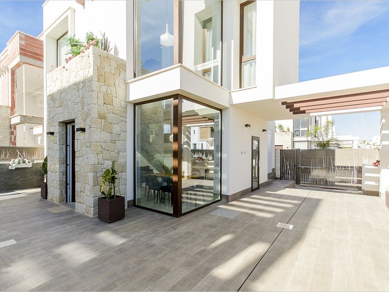 Villa for Sale in Ciudad Quesada, Alicante 3