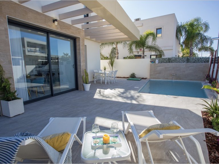 Villa for Sale in Los Montesinos, Alicante 14