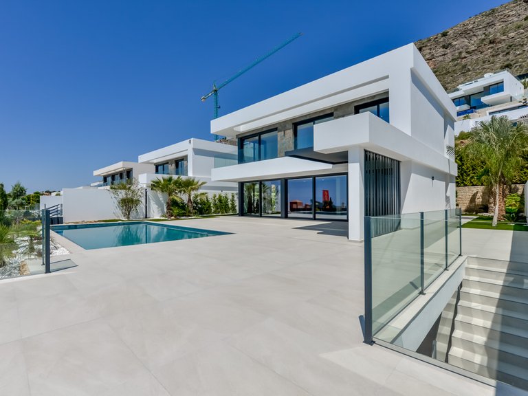 Villa for Sale in Finestrat, Alicante 13
