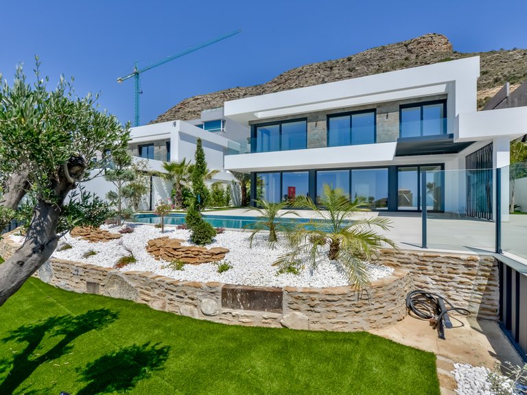 Villa for Sale in Finestrat, Alicante 17