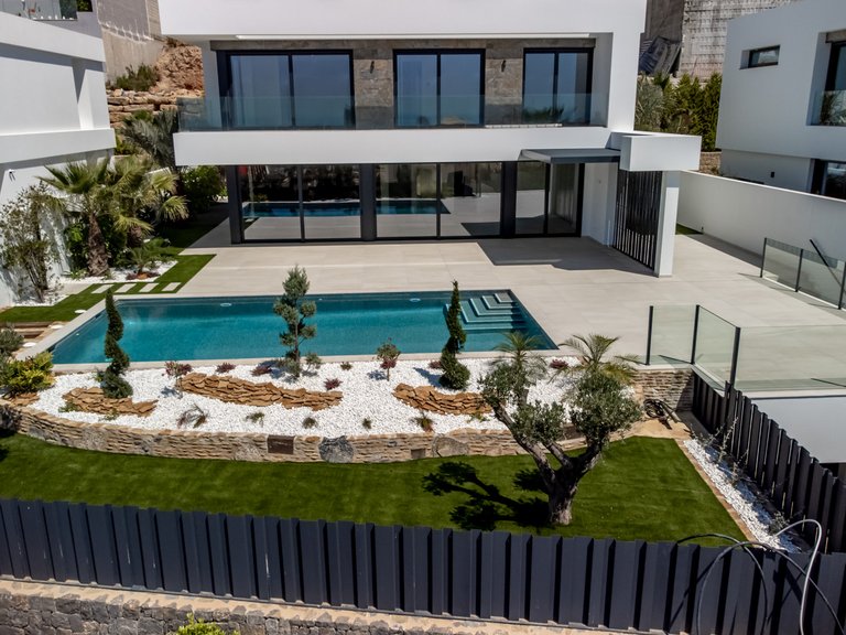 Villa for Sale in Finestrat, Alicante 35