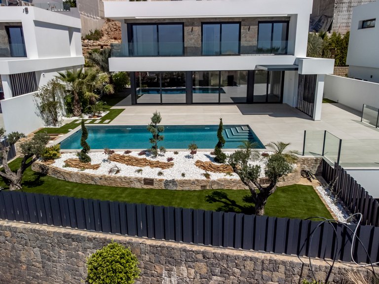 Villa for Sale in Finestrat, Alicante 36
