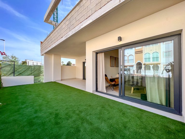 Apartment for Sale in Torrevieja, Alicante 19