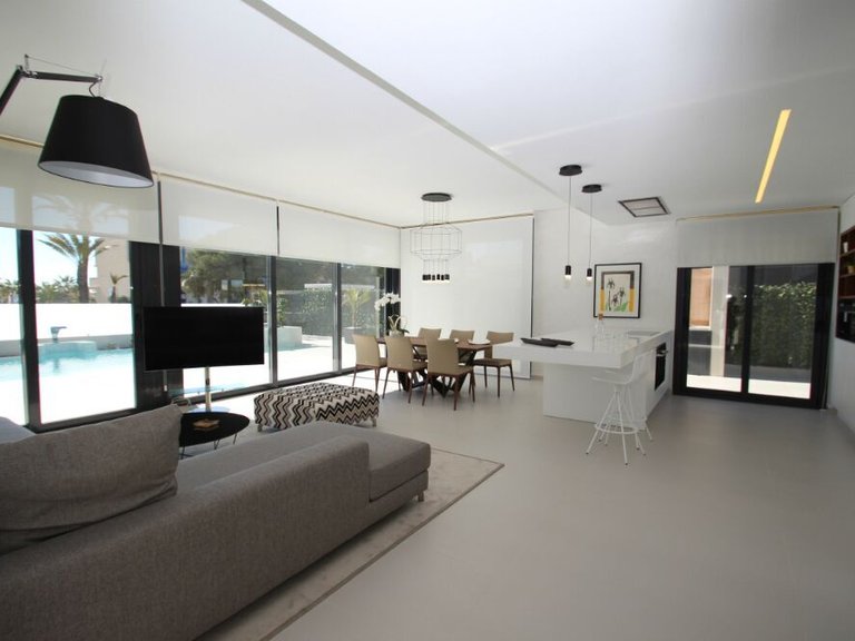 Villa for Sale in San Miguel De Salinas, Alicante 8