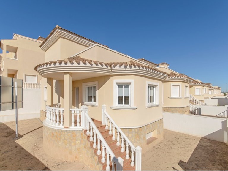 Villa for Sale in San Miguel De Salinas, Alicante 2
