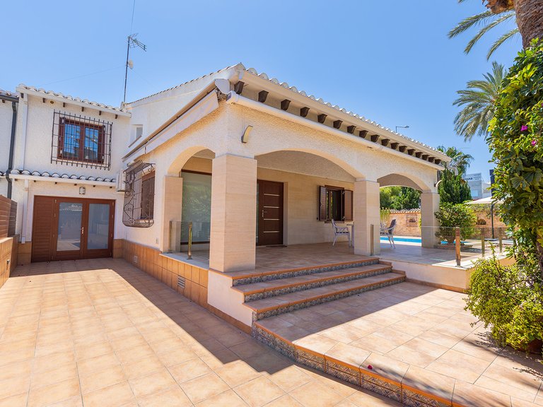 Villa for Sale in Costa Blanca Orihuela Costa, Alicante 22