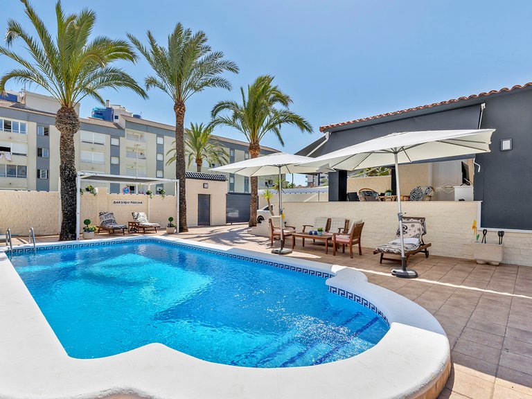 Villa for Sale in Torrevieja, Alicante 4