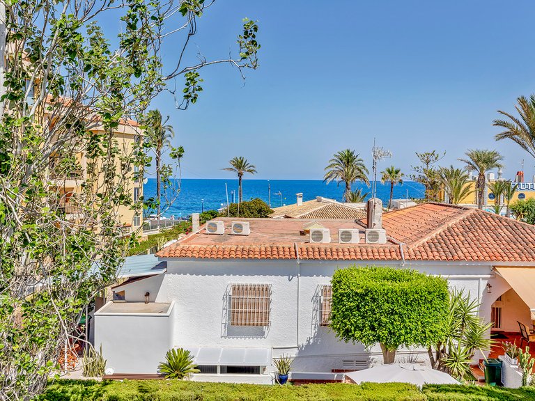 Villa for Sale in Torrevieja, Alicante 28