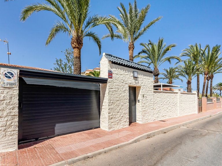 Villa for Sale in Torrevieja, Alicante 29